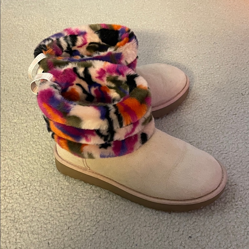 UGG Quilted Motlee Mini Boots, Size 8